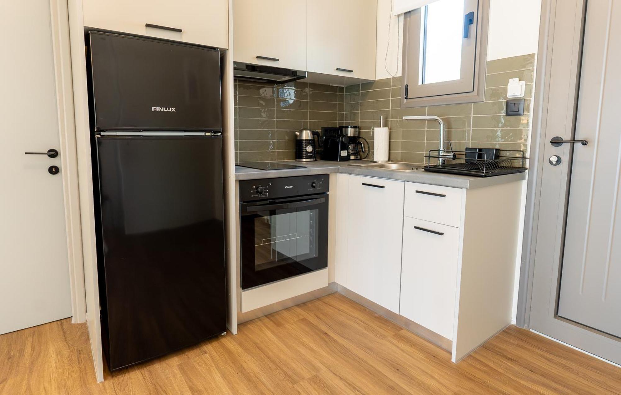Ithaca Residence Вати Екстериор снимка